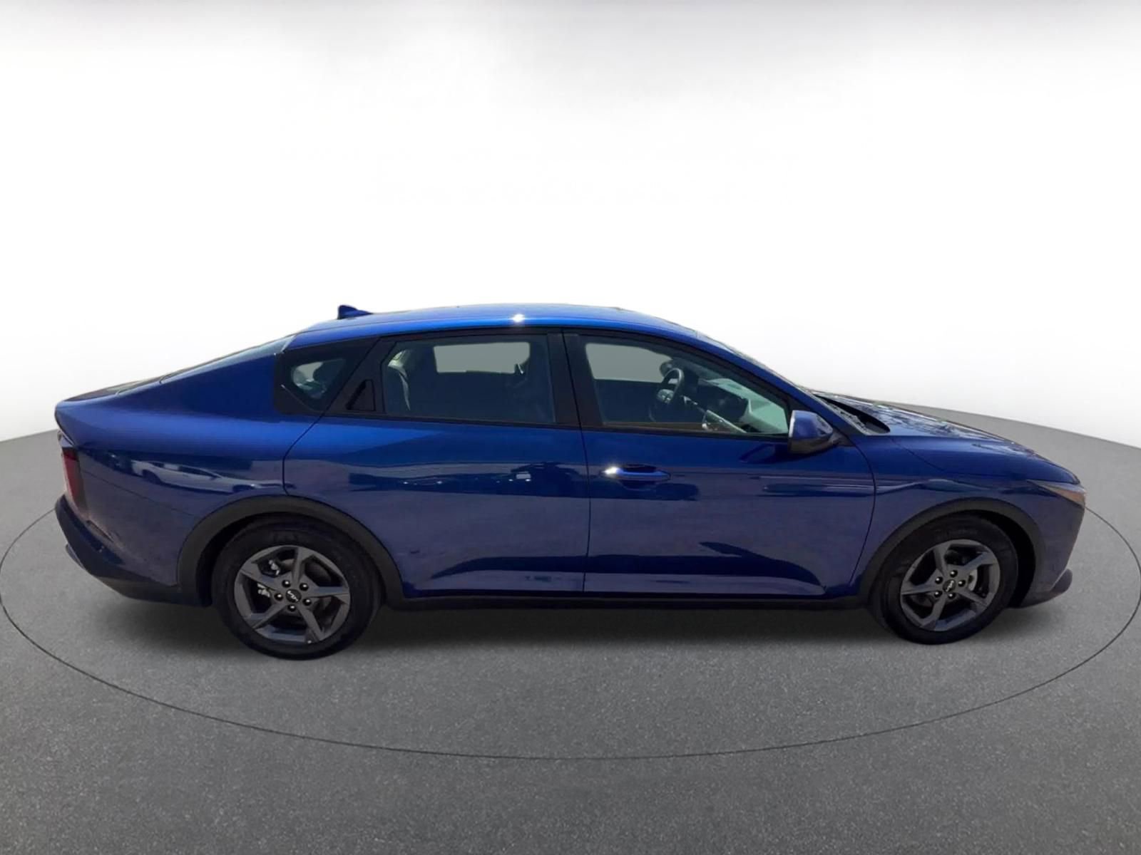 Used 2025 Kia K4 FWD image 16