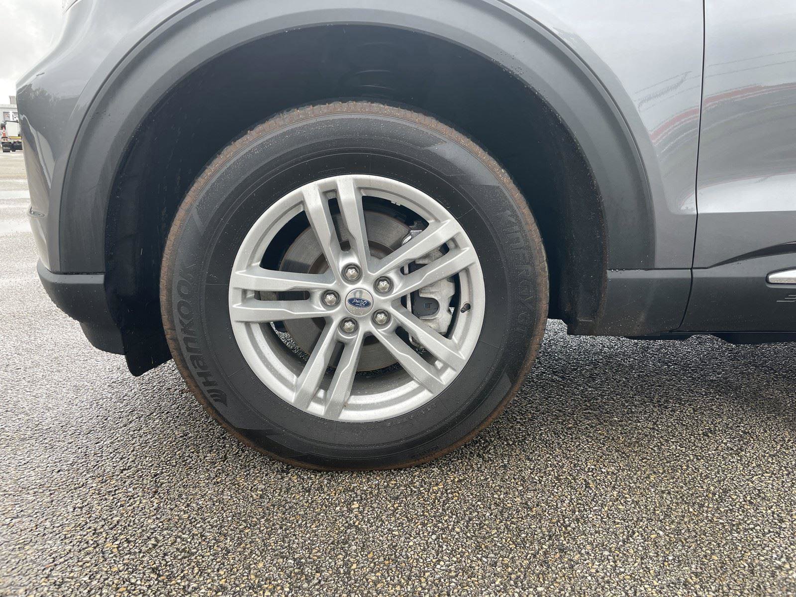 Certified 2022 Ford Explorer XLT w/ Equipment Group 202A image 43