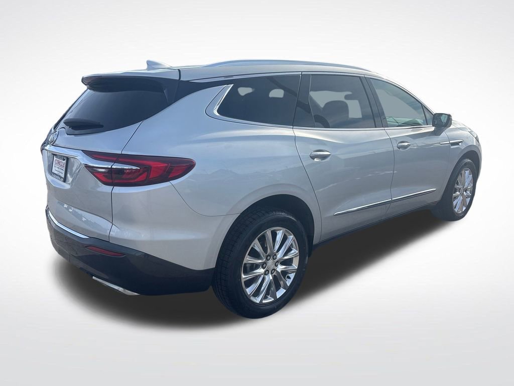 Used 2021 Buick Enclave Essence image 7