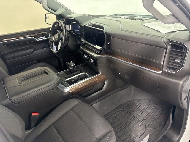 Used 2022 GMC Sierra 1500 Elevation w/ LPO, Elevation Black Package AWD/4WD image 14