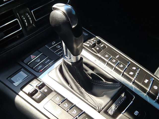 Used 2020 Porsche Macan S AWD/4WD image 12