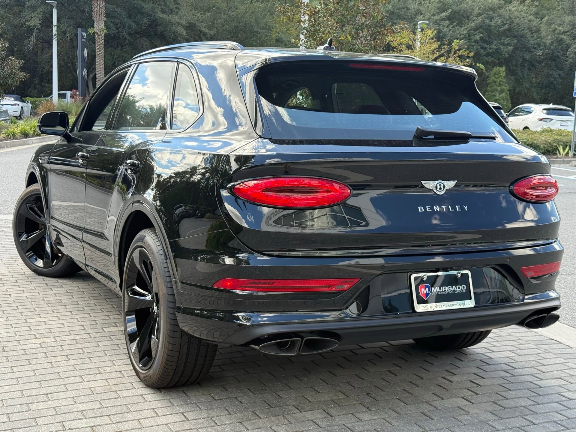 New 2025 Bentley Bentayga image 3