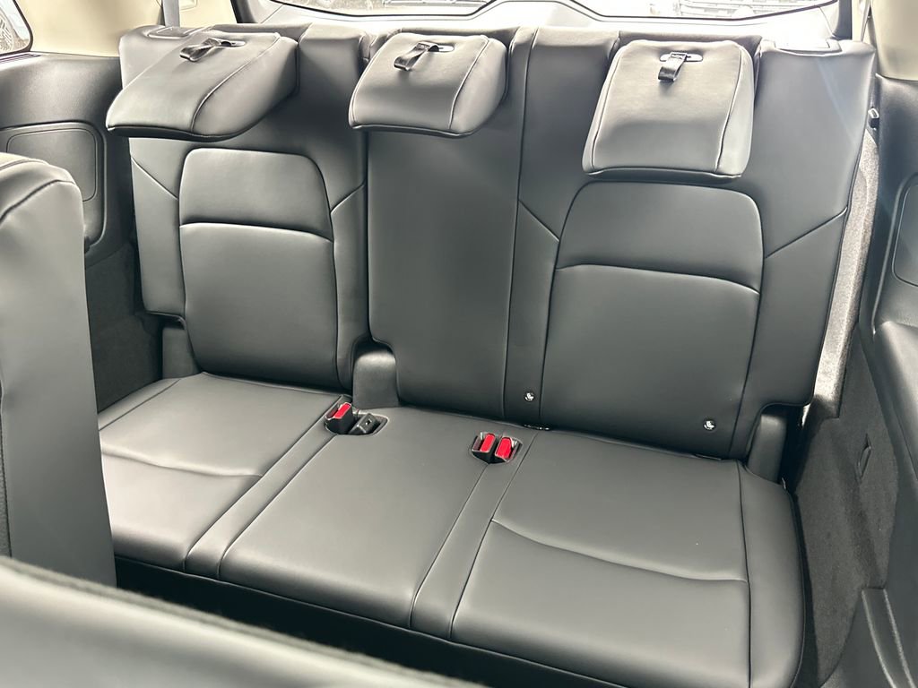New 2026 Nissan Pathfinder SL AWD/4WD image 17