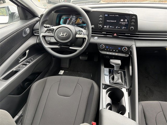 New 2026 Hyundai Elantra Blue image 21