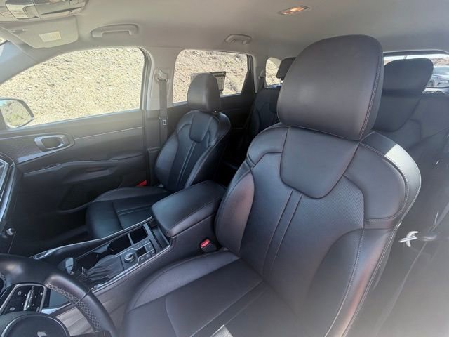 Used 2024 Kia Sorento S image 24