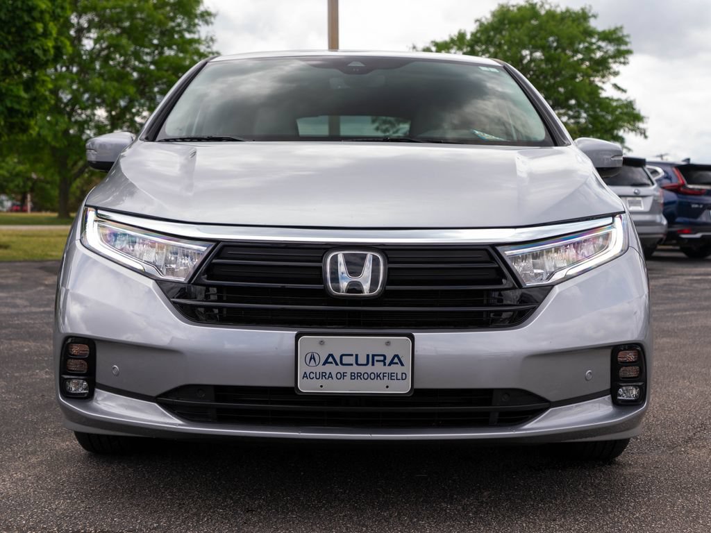 Used 2024 Honda Odyssey Elite image 3