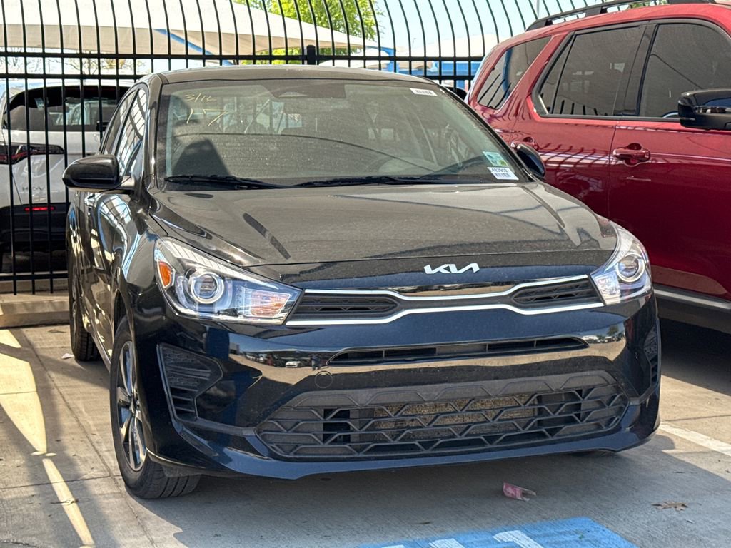 Used 2022 Kia Rio S w/ Technology Package image 3