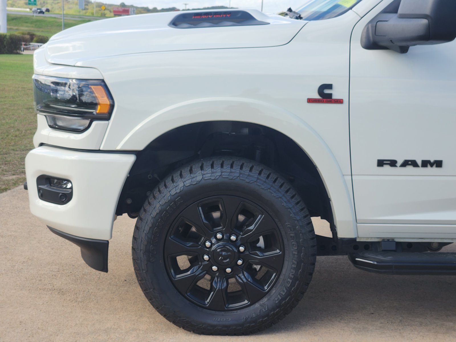 Used 2024 RAM 2500 Limited AWD/4WD image 13