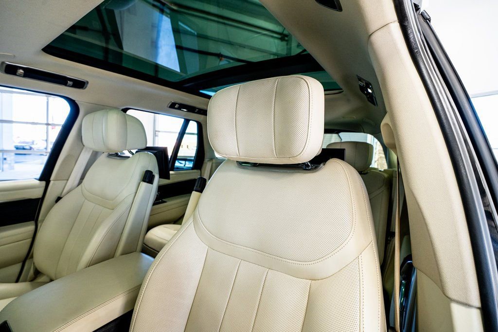Used 2024 Land Rover Range Rover Autobiography image 39