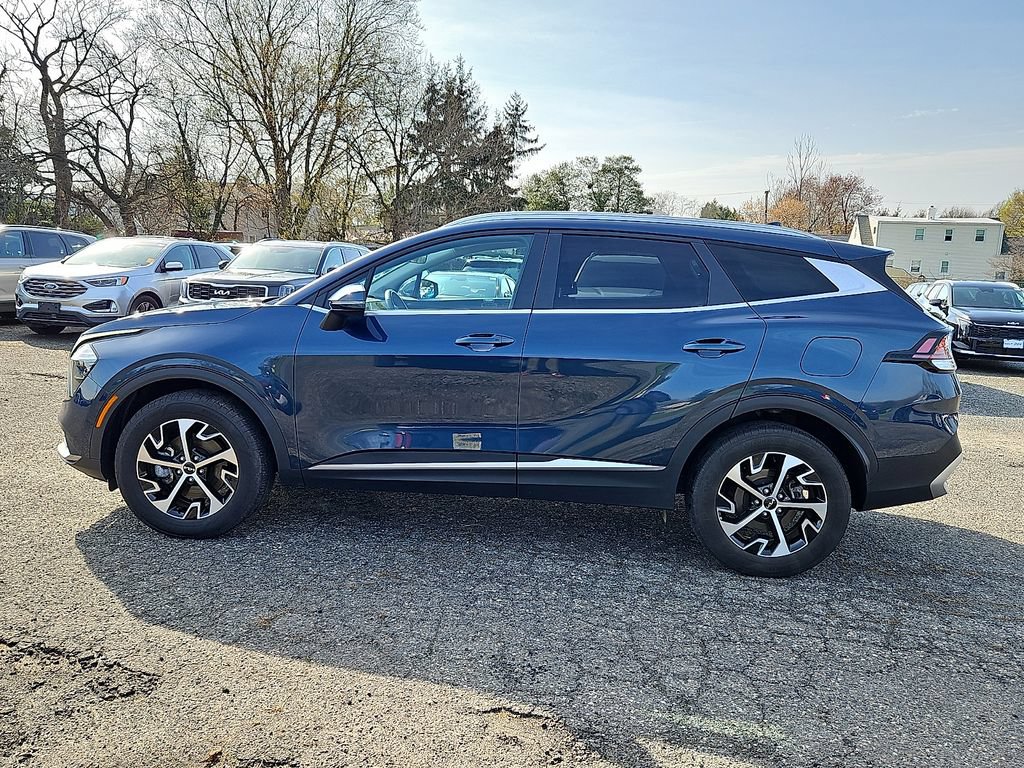 Used 2023 Kia Sportage EX AWD/4WD image 4