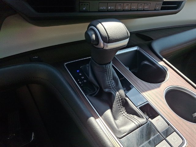 Used 2021 Toyota Sienna XLE FWD image 17
