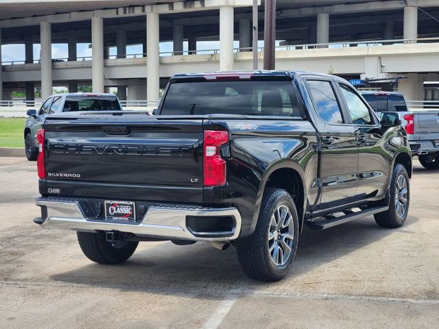 Used 2024 Chevrolet Silverado 1500 LT AWD/4WD image 7
