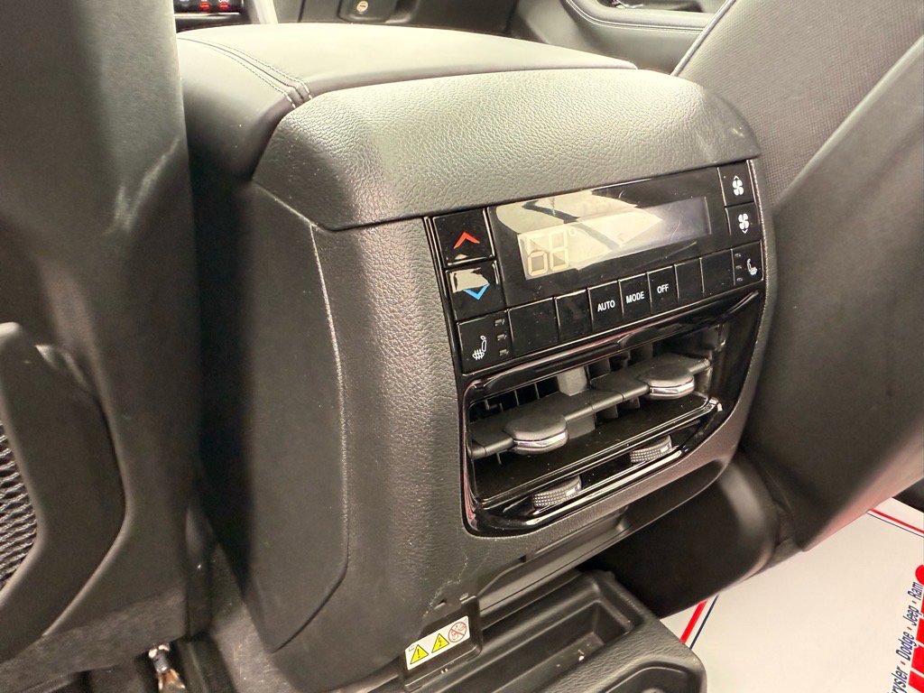 Used 2024 Jeep Grand Cherokee L Overland w/ Trailer Tow Package image 14