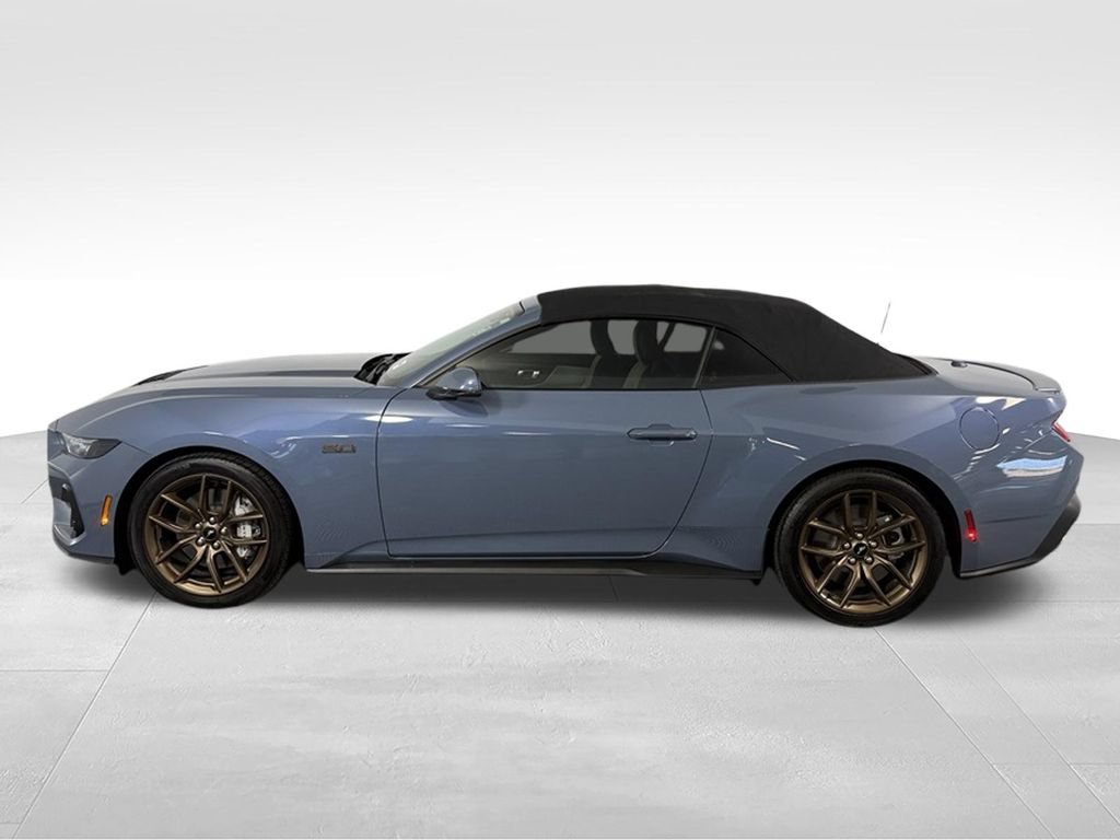 Used 2025 Ford Mustang GT Premium RWD image 11