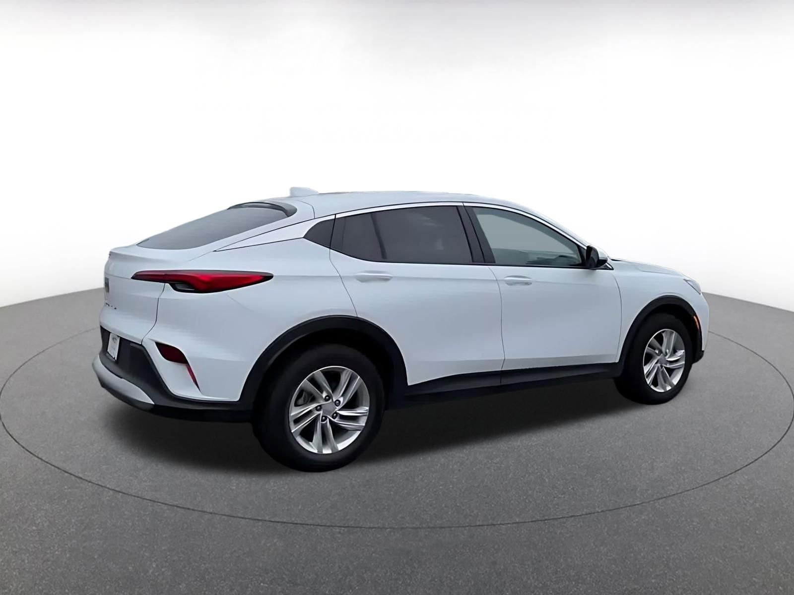 Used 2025 Buick Envista Preferred image 15