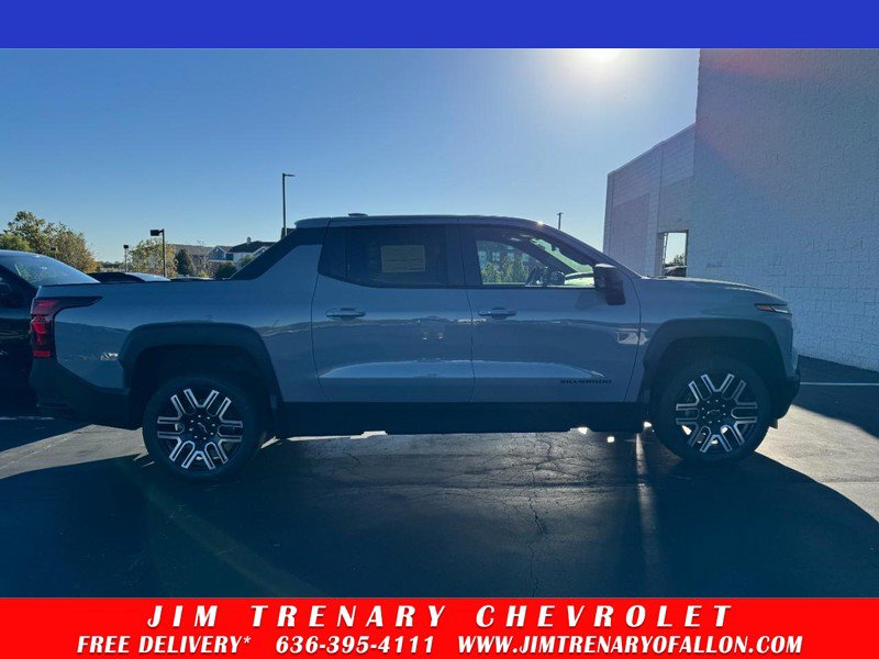 New 2026 Chevrolet Silverado EV W/T w/ LPO, Custom Package image 1