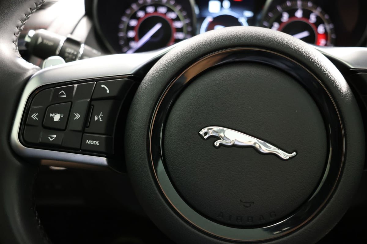 Used 2020 Jaguar F-TYPE Checkered Flag RWD image 29