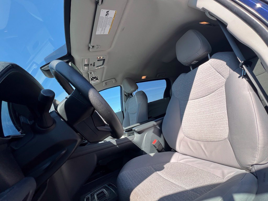 Used 2021 Toyota Sienna LE AWD/4WD image 13