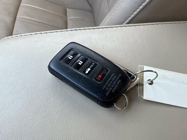 Used 2018 Lexus ES 350 w/ Luxury Package w/Wood Trim FWD image 14