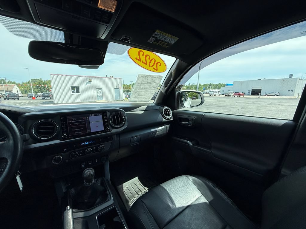 Certified 2022 Toyota Tacoma TRD Off-Road w/ TRD Premium Off Road Package AWD/4WD image 14