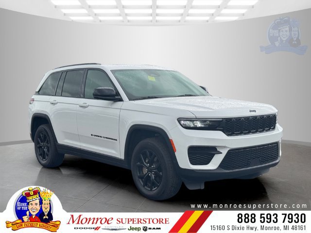 Certified 2025 Jeep Grand Cherokee Altitude AWD/4WD image 1