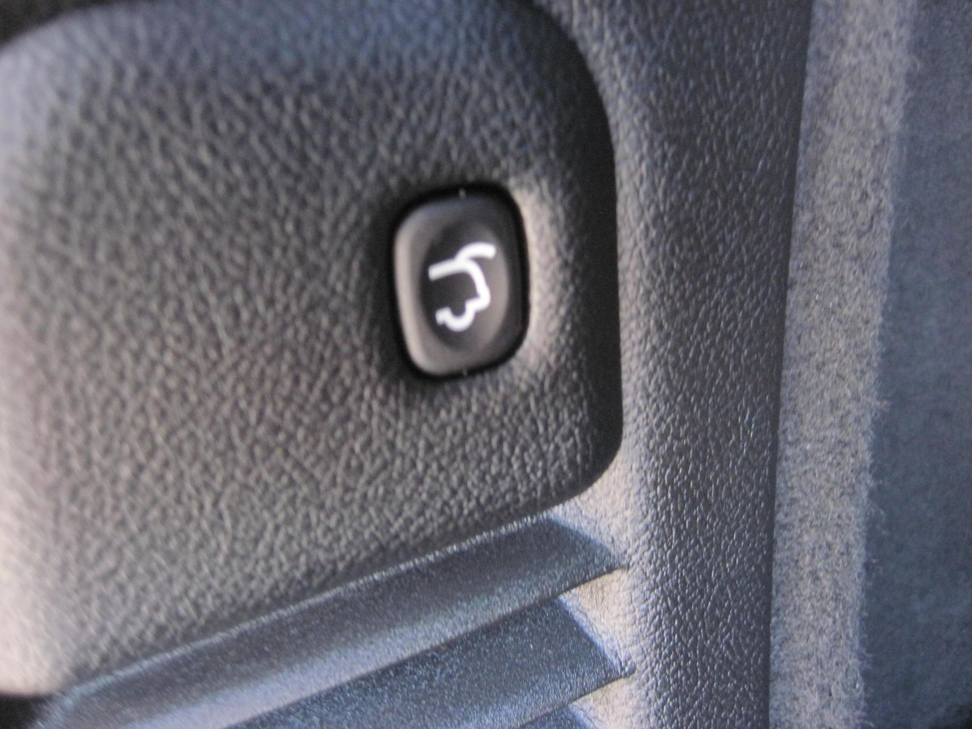 Used 2023 Dodge Durango R/T w/ Blacktop Package image 7