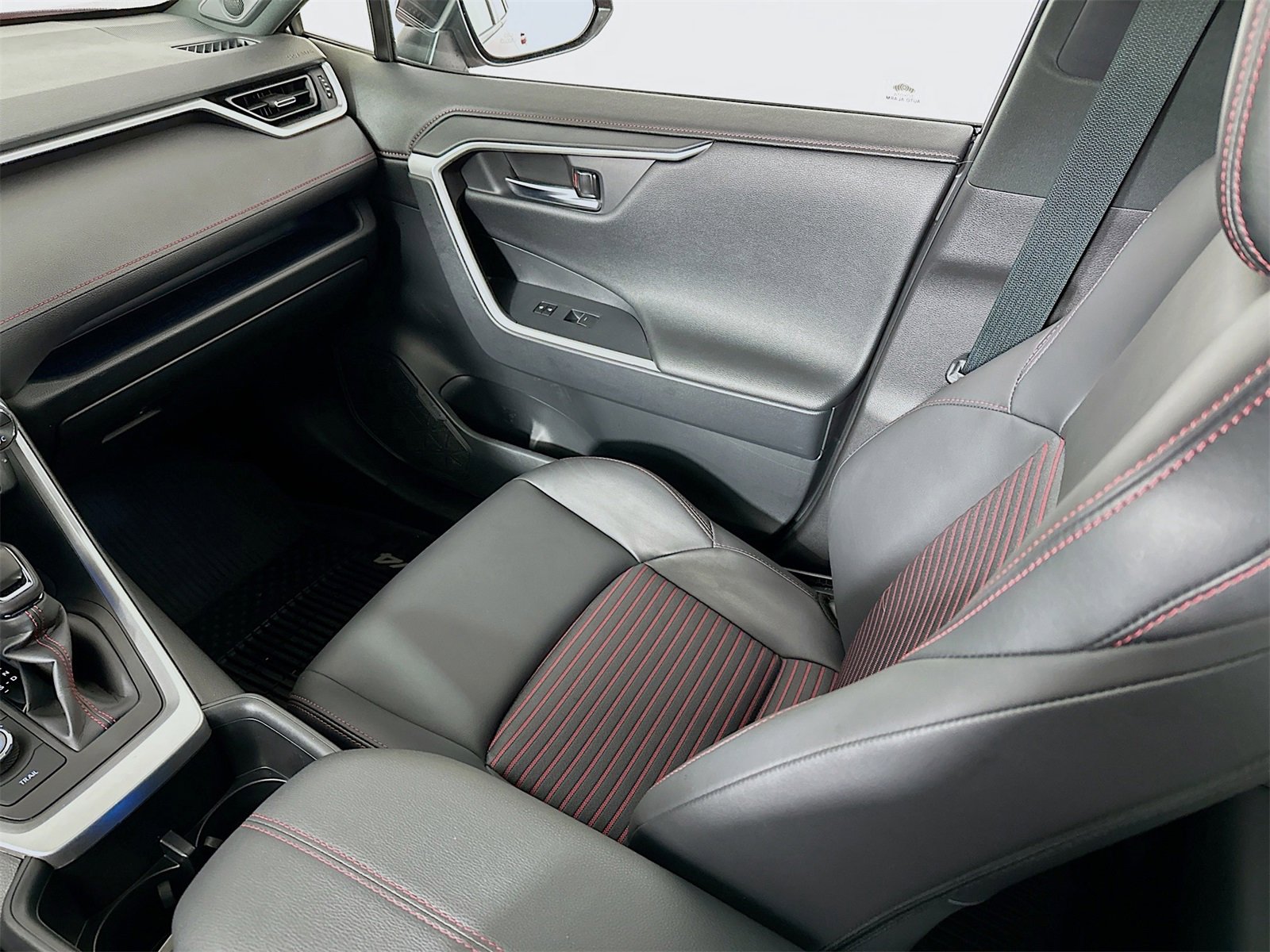 Certified 2025 Toyota RAV4 XSE w/ Weather Package image 25