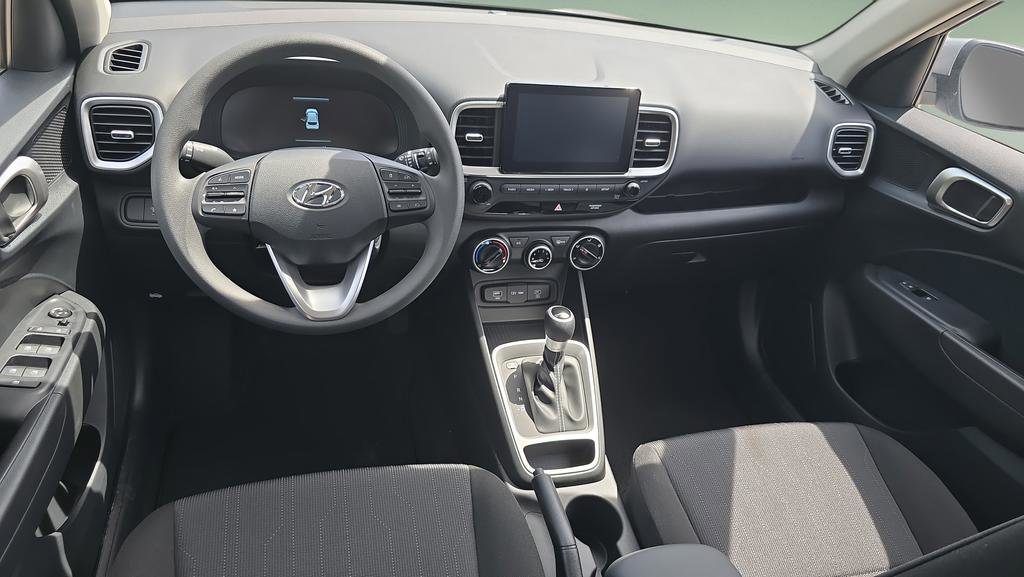 New 2026 Hyundai Venue SE FWD image 18