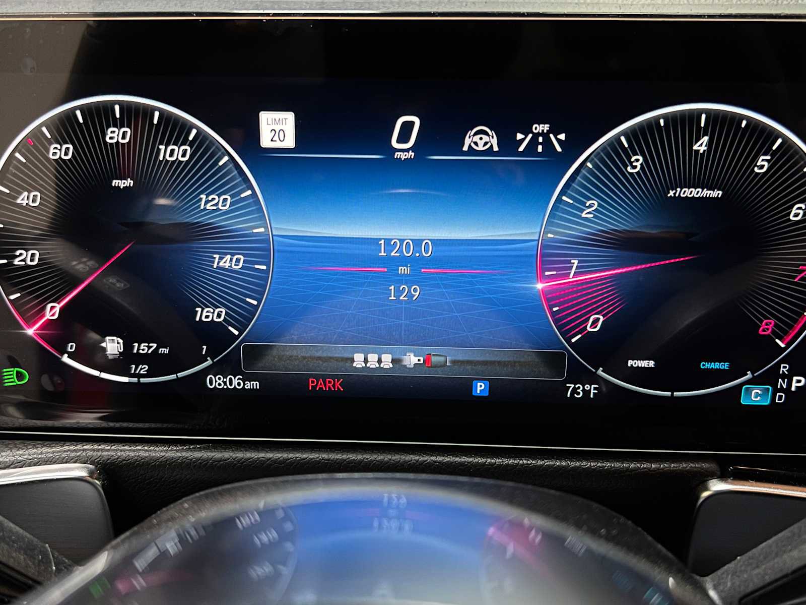 Used 2025 Mercedes-Benz GLB 250 4MATIC image 24