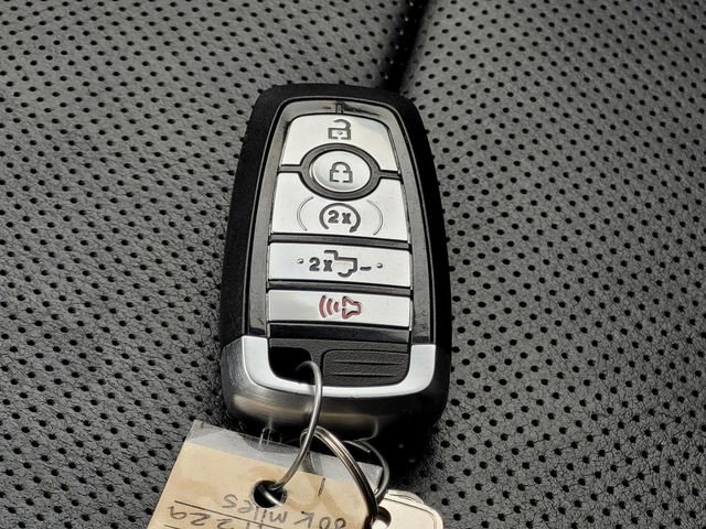 Used 2021 Ford F150 Lariat w/ Max Trailer Tow Package image 31