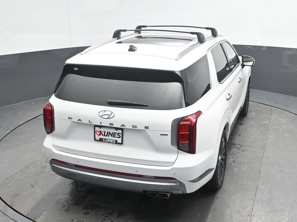 Used 2023 Hyundai Palisade Calligraphy image 38