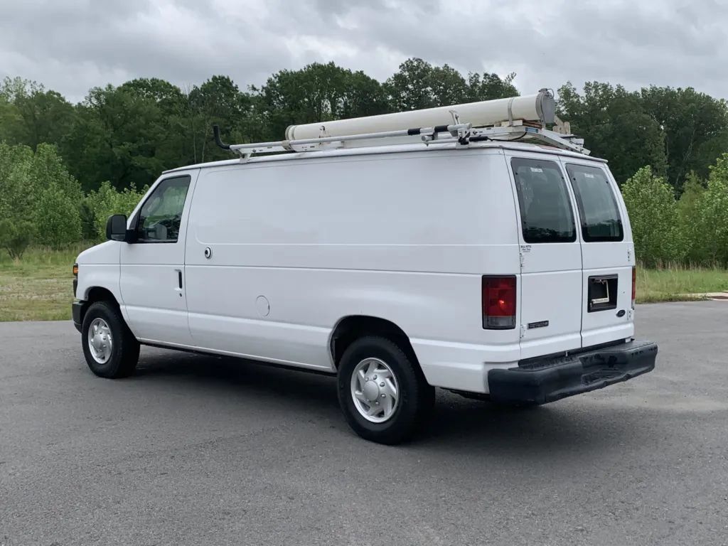 Used 2010 Ford E-250 and Econoline 250 image 5