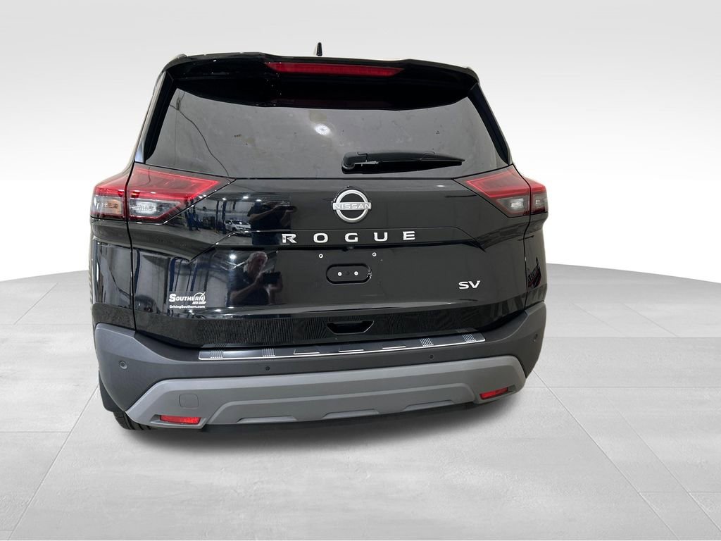 Used 2023 Nissan Rogue SV FWD image 4