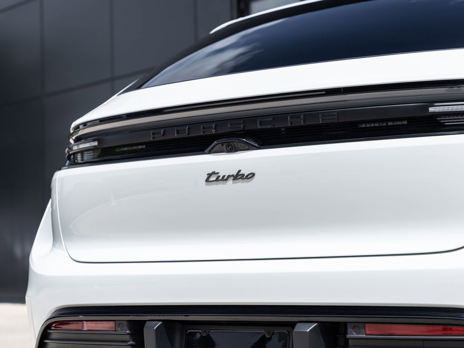 New 2025 Porsche Macan Turbo Electric AWD/4WD image 15