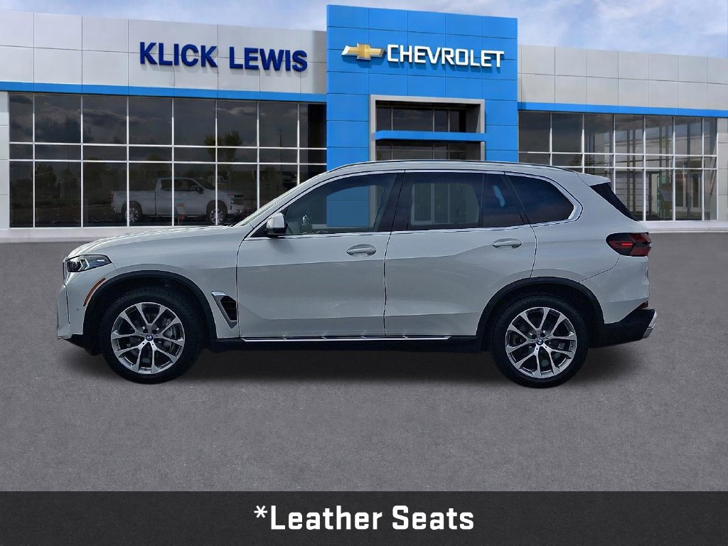 Used 2024 BMW X5 xDrive40i w/ Premium Package AWD/4WD image 4
