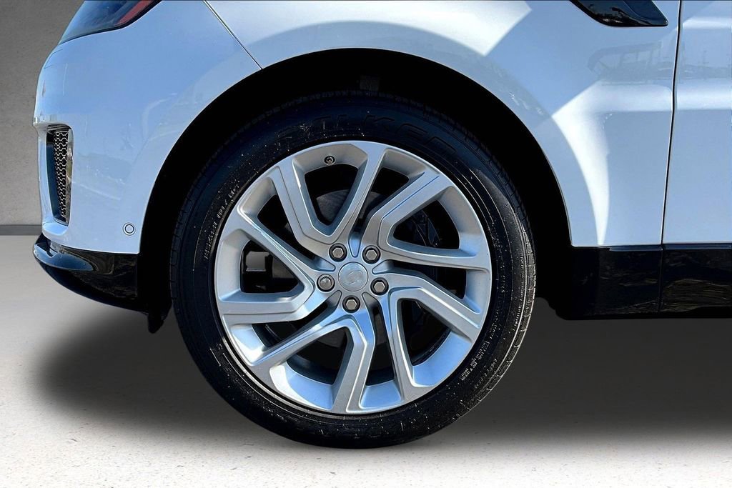Used 2018 Land Rover Range Rover Sport HSE image 33