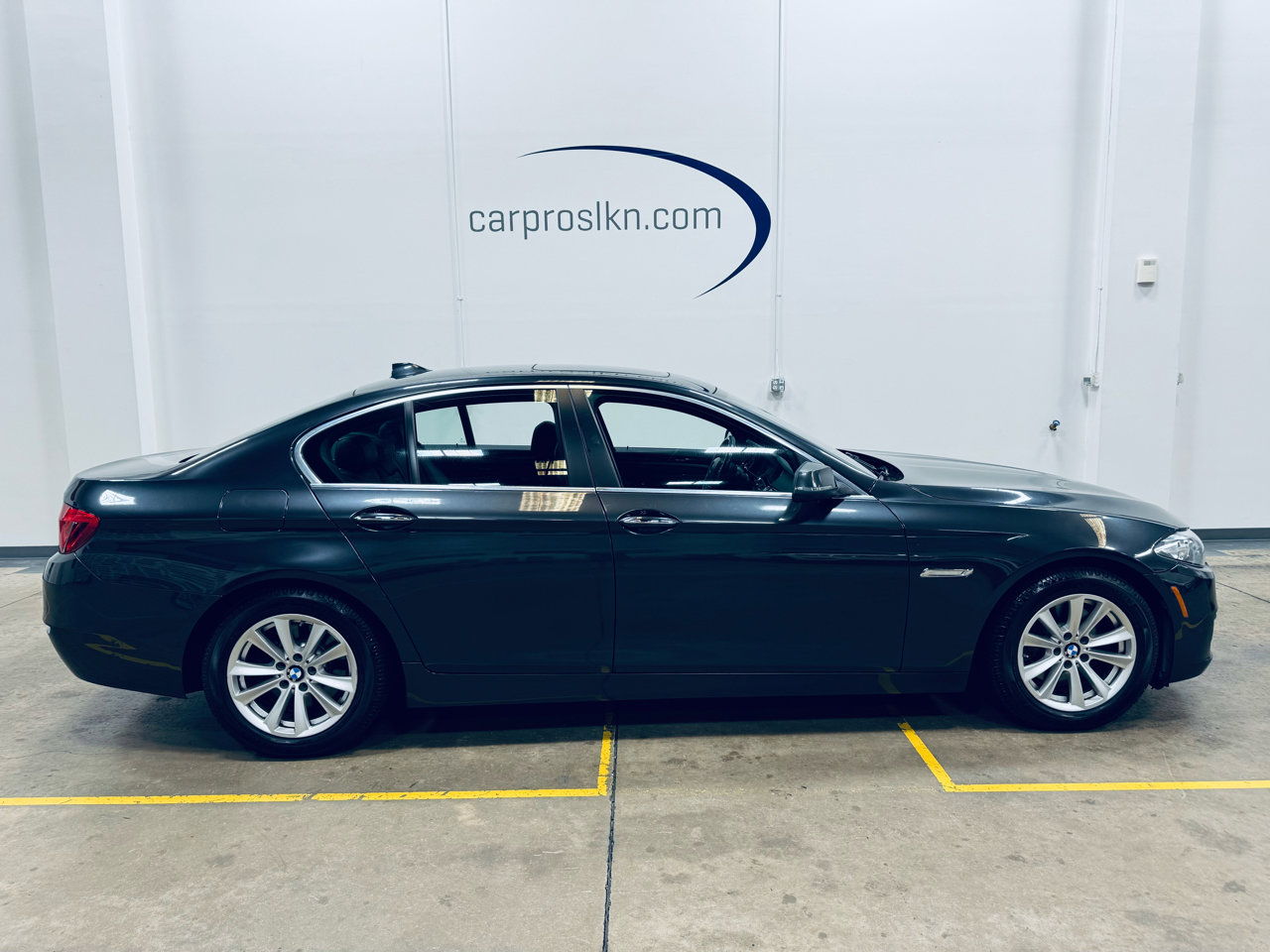 Used 2015 BMW 528i Sedan image 8