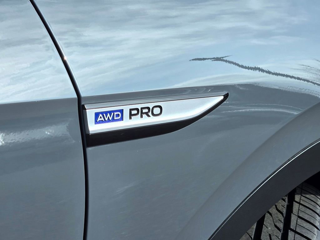 Used 2023 Volkswagen ID.4 Pro image 9