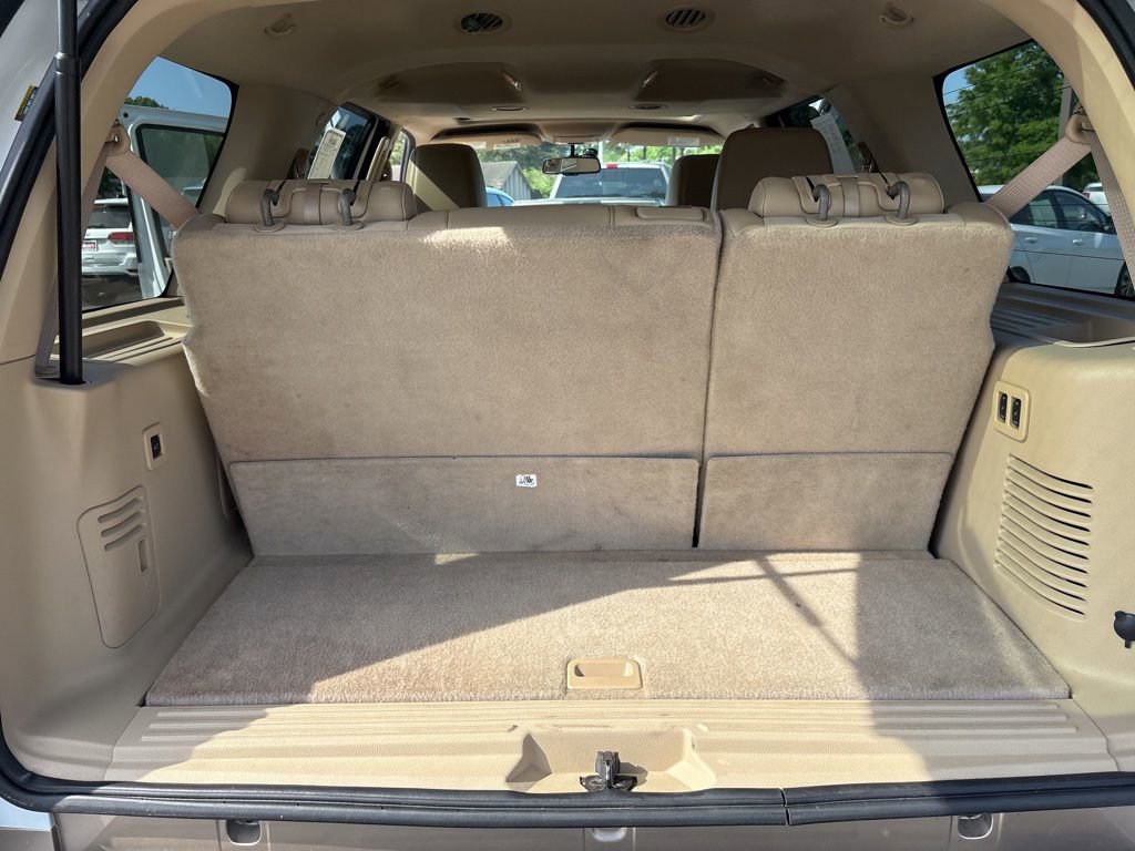 Used 2014 Ford Expedition XLT w/ Equipment Group 202A RWD image 26
