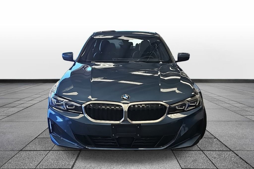 Used 2025 BMW 330i xDrive Sedan image 2