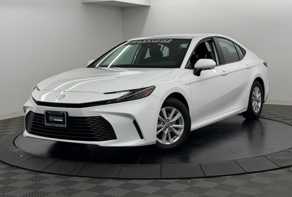 Used 2026 Toyota Camry LE w/ Convenience Package FWD image 3