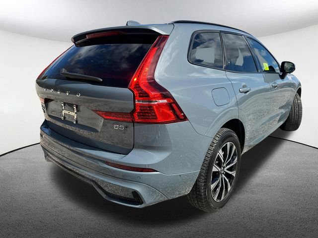 Used 2024 Volvo XC60 B5 Plus AWD/4WD image 13