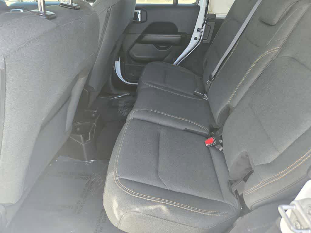 Used 2025 Jeep Wrangler Sahara AWD/4WD image 13