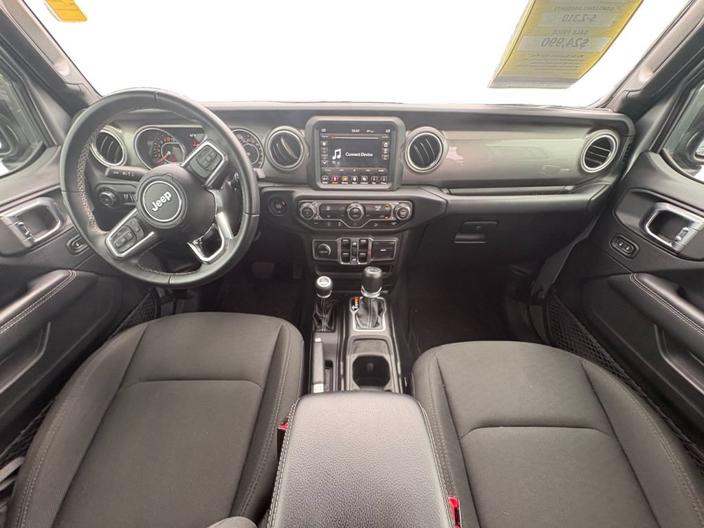Used 2018 Jeep Wrangler Unlimited Sahara AWD/4WD image 12