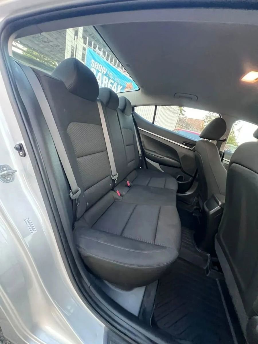 Used 2019 Hyundai Elantra SE w/ Cargo Package image 20