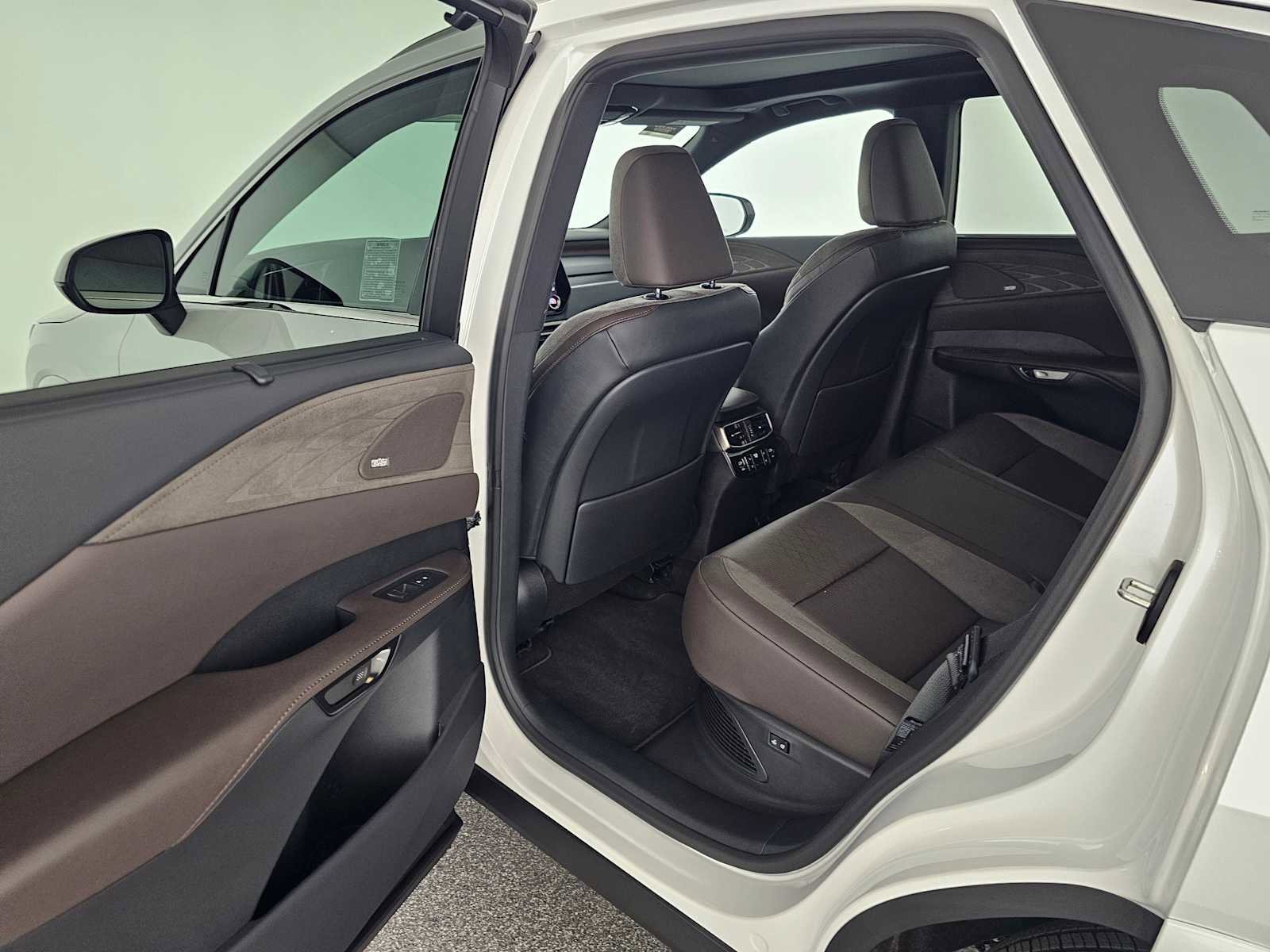 Certified 2026 Lexus RX 350 Luxury w/ Convenience Package image 15