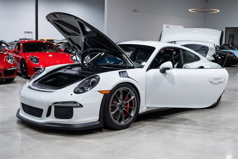 Used 2016 Porsche 911 GT3 RS RWD image 34