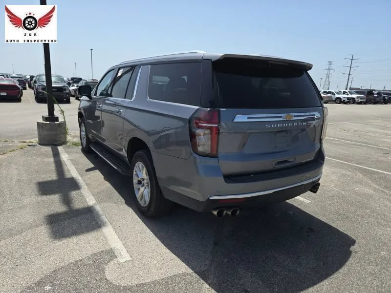 Used 2021 Chevrolet Suburban Premier w/ Premium Package AWD/4WD image 3