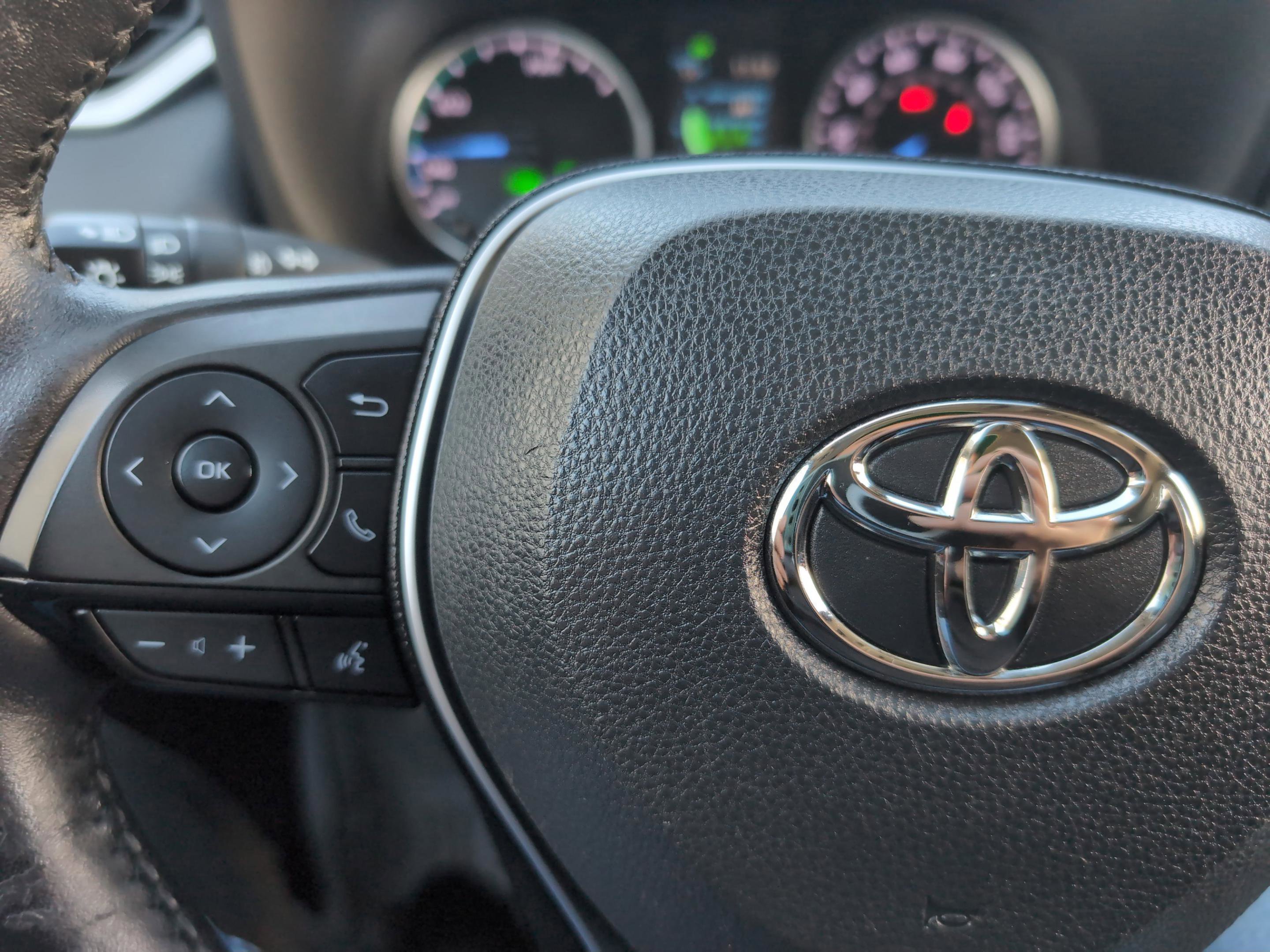 Used 2021 Toyota RAV4 XLE w/ Convenience Package AWD/4WD image 29