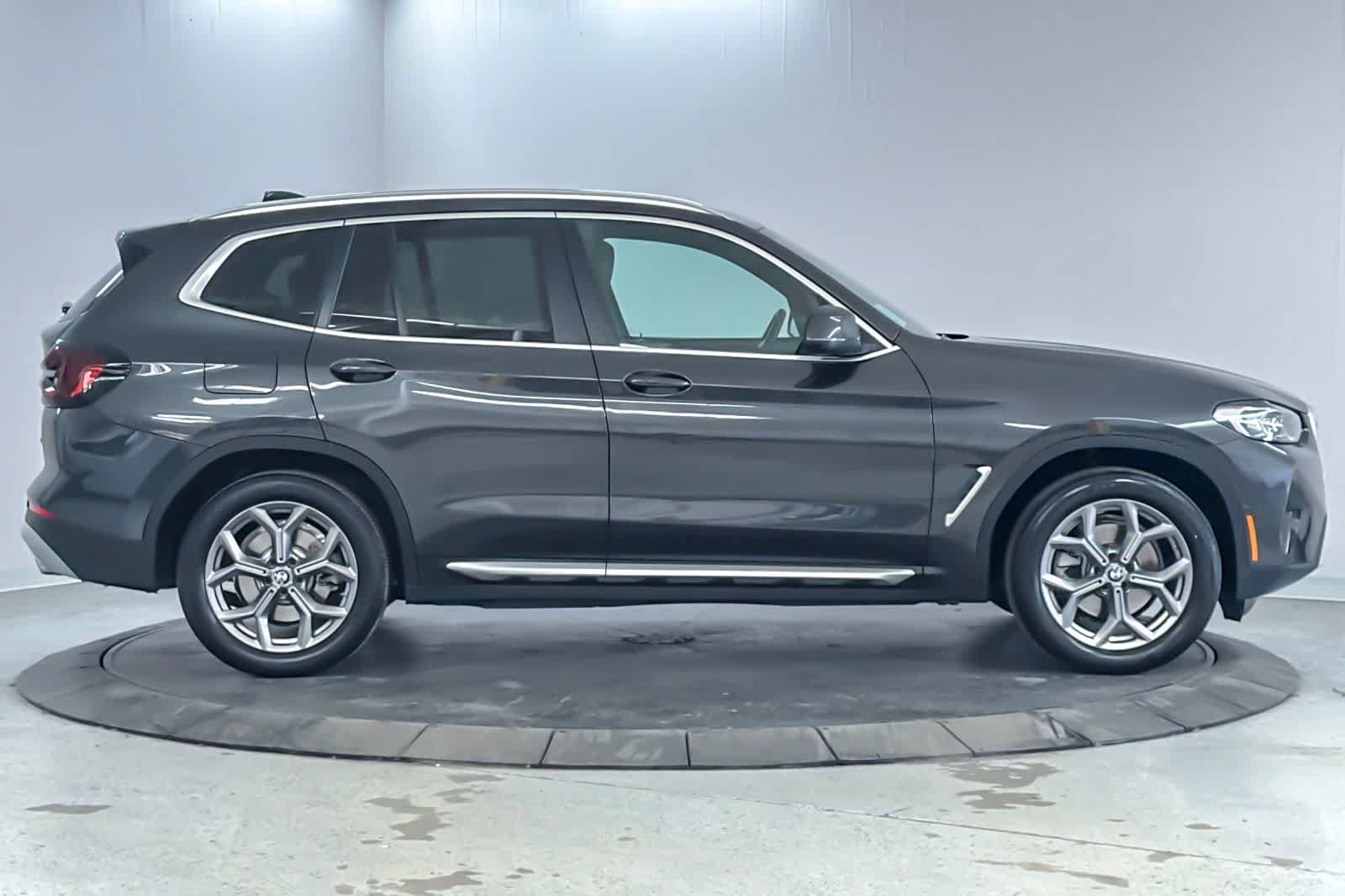 Used 2023 BMW X3 xDrive30i w/ Premium Package AWD/4WD image 8